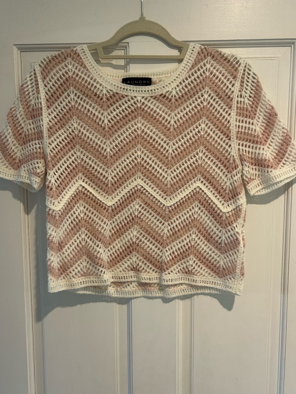Laundry By Shelli Segal Blush and Cream Crochet Chevron Short-Sleeve Top